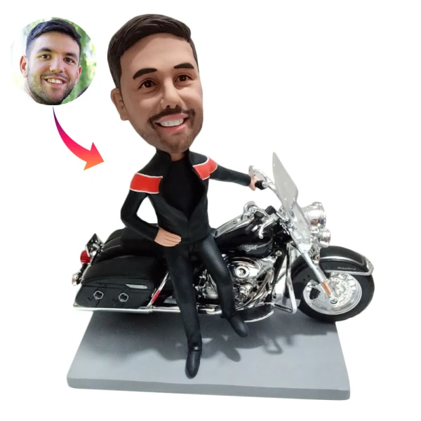Custom Bobblehead figurines on Harley Davidson Motorcycle